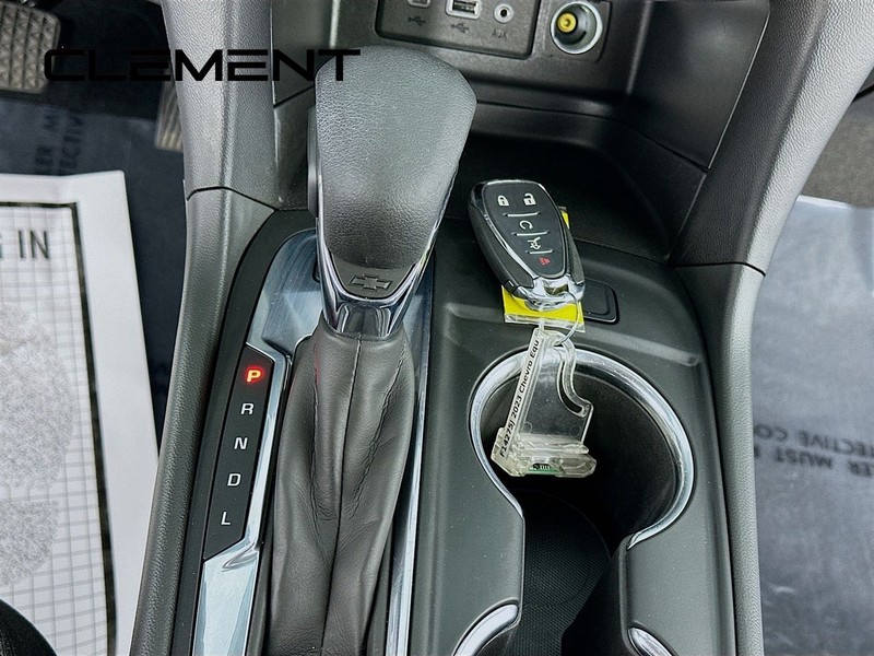 Chevrolet Equinox Vehicle Full-screen Gallery Image 24
