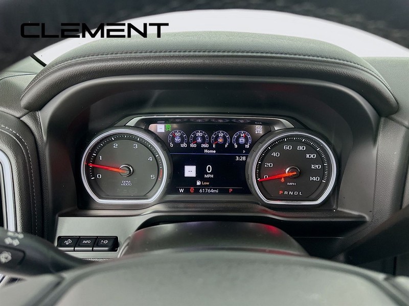 Chevrolet Silverado 2500HD Vehicle Full-screen Gallery Image 18