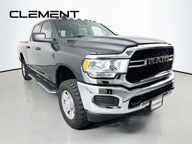 Ram 2500 Vehicle Full-screen Gallery Image 5