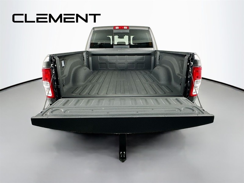Ram 2500 Vehicle Full-screen Gallery Image 11