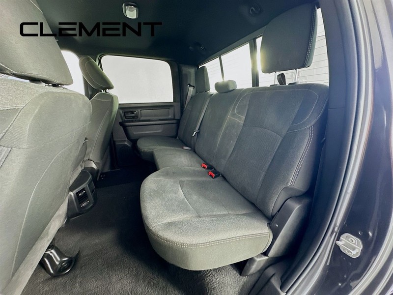 Ram 2500 Vehicle Full-screen Gallery Image 30
