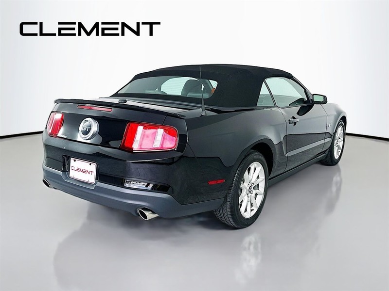 Ford Mustang Vehicle Image 07