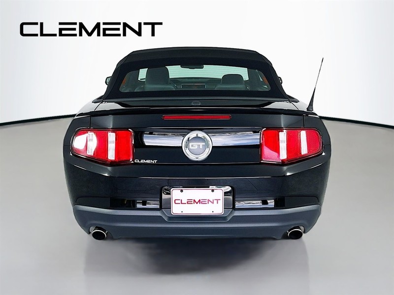 Ford Mustang Vehicle Image 08