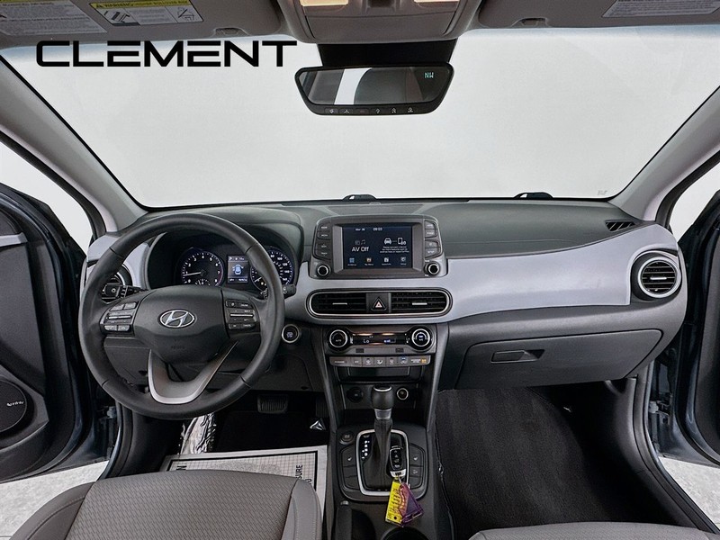 Hyundai Kona Vehicle Full-screen Gallery Image 12