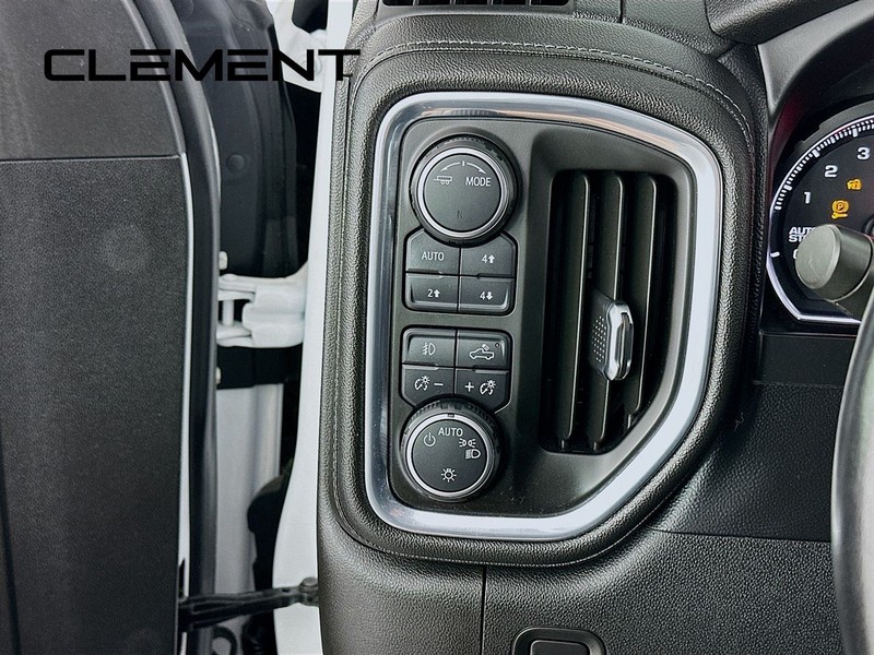 Chevrolet Silverado 1500 Vehicle Full-screen Gallery Image 14