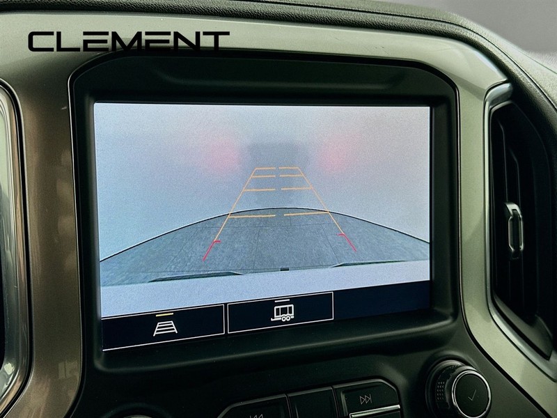 Chevrolet Silverado 1500 Vehicle Full-screen Gallery Image 20