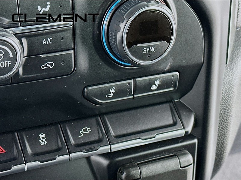 Chevrolet Silverado 1500 Vehicle Full-screen Gallery Image 23