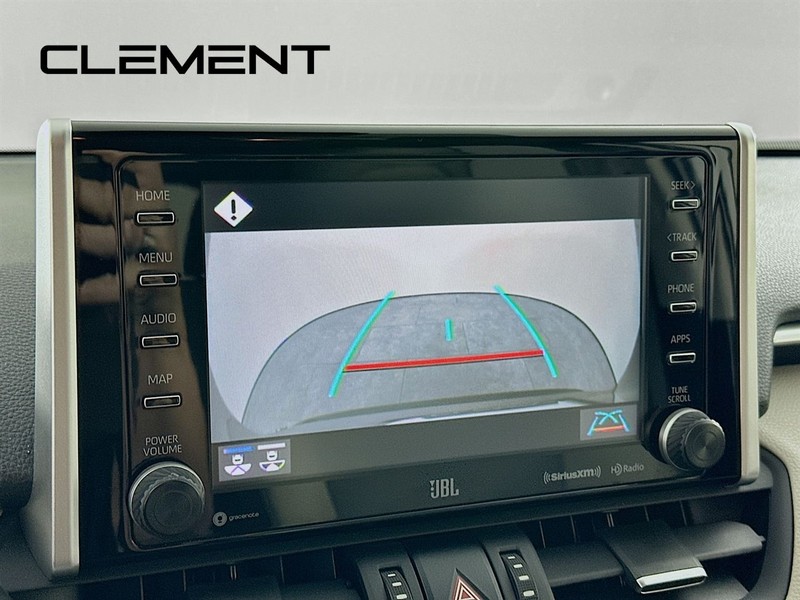 Toyota RAV4 Vehicle Full-screen Gallery Image 20