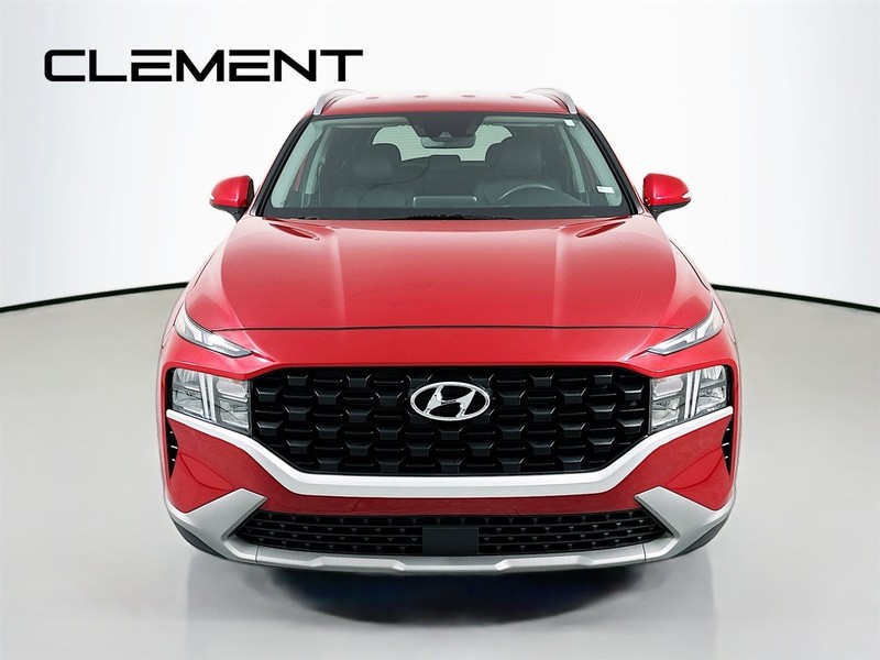 Hyundai Santa Fe Vehicle Full-screen Gallery Image 3
