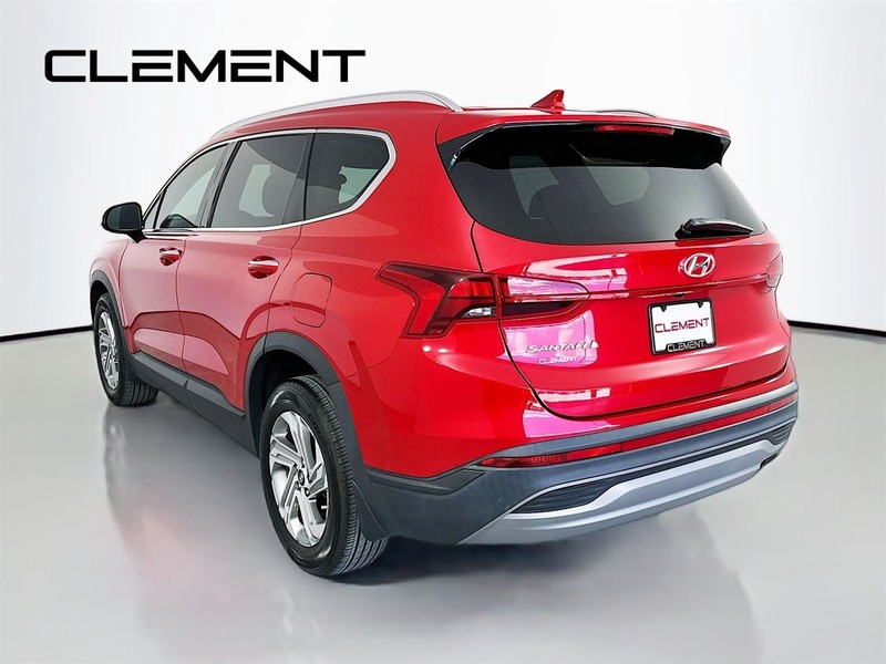 Hyundai Santa Fe Vehicle Full-screen Gallery Image 10
