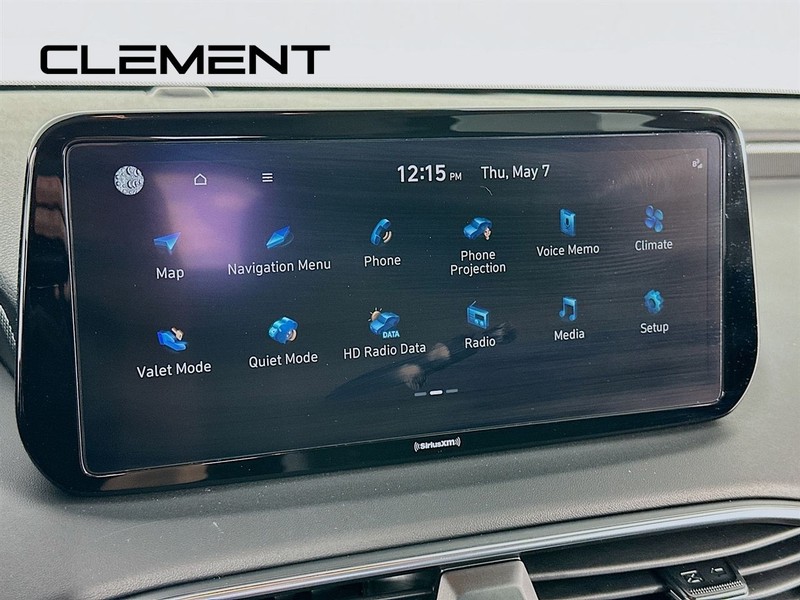 Hyundai Santa Fe Vehicle Full-screen Gallery Image 19