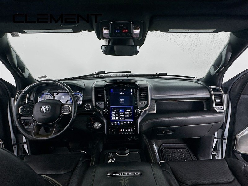 Ram 1500 Vehicle Full-screen Gallery Image 11