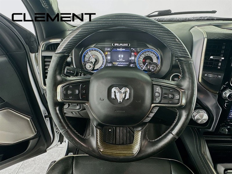 Ram 1500 Vehicle Full-screen Gallery Image 14