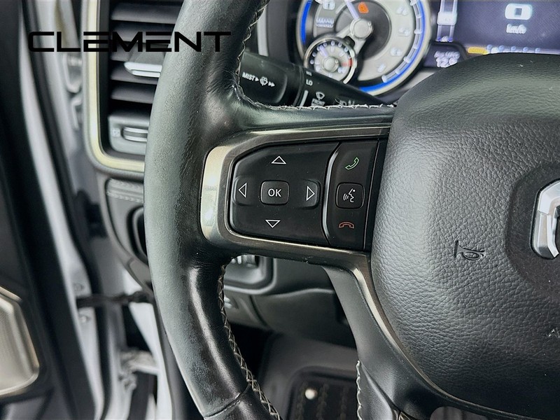 Ram 1500 Vehicle Full-screen Gallery Image 15