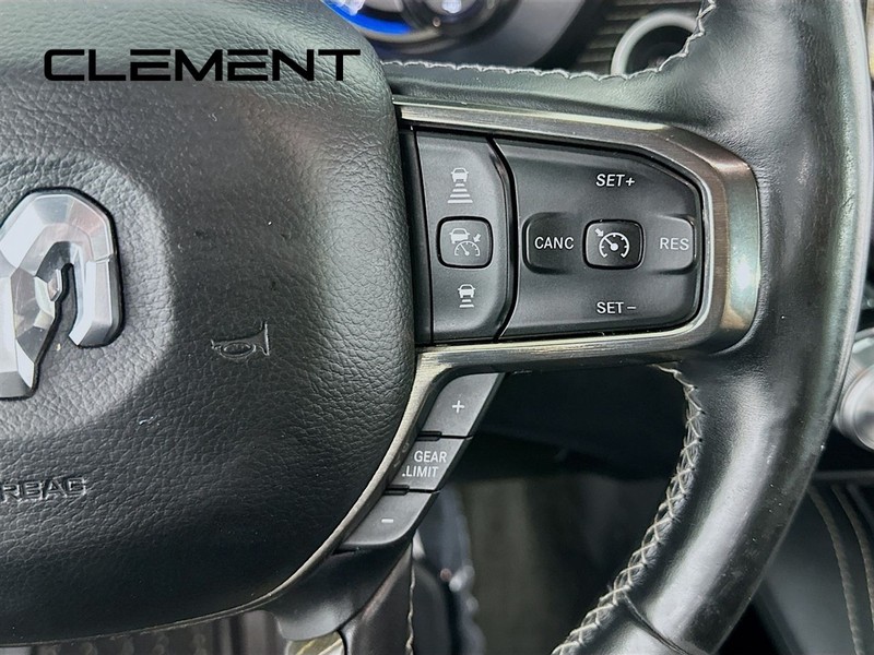 Ram 1500 Vehicle Full-screen Gallery Image 16