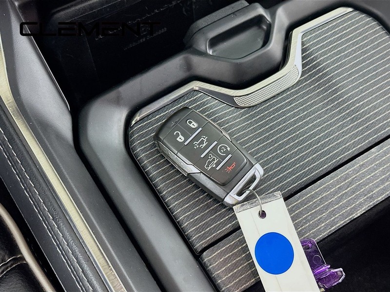 Ram 1500 Vehicle Full-screen Gallery Image 23