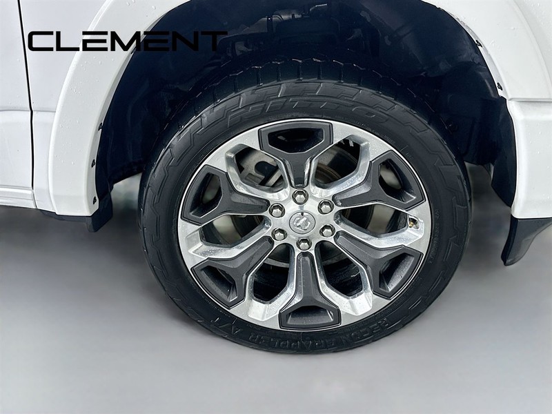 Ram 1500 Vehicle Full-screen Gallery Image 36