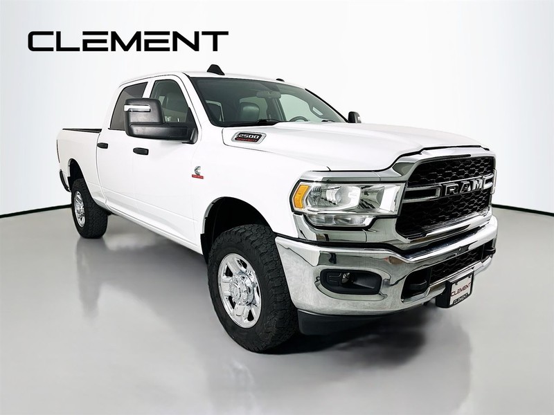 Ram 2500 Vehicle Full-screen Gallery Image 5