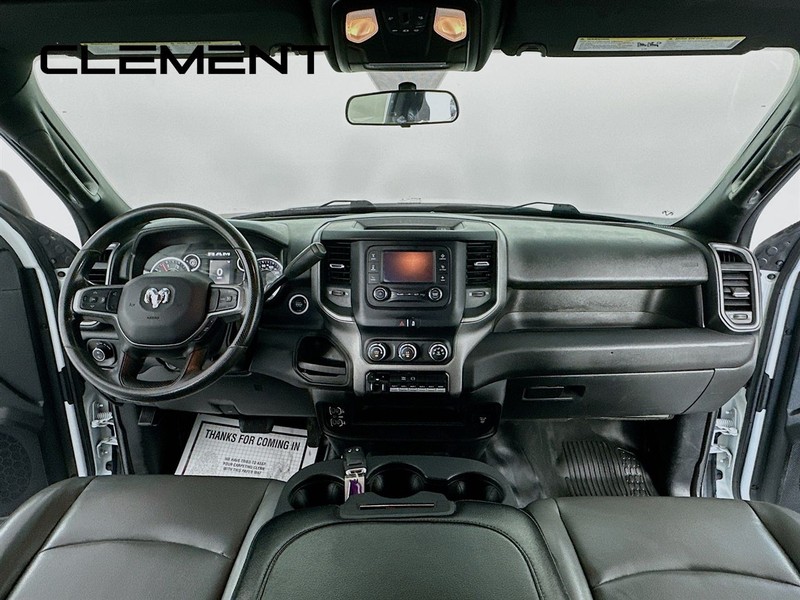 Ram 2500 Vehicle Full-screen Gallery Image 12