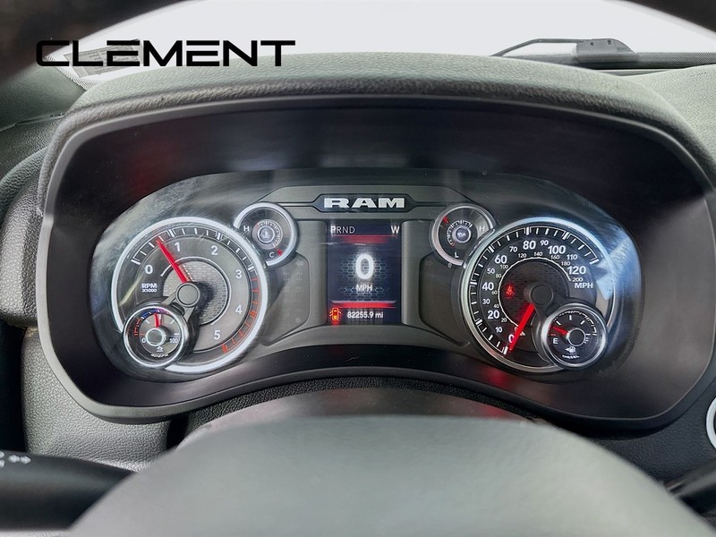 Ram 2500 Vehicle Full-screen Gallery Image 18