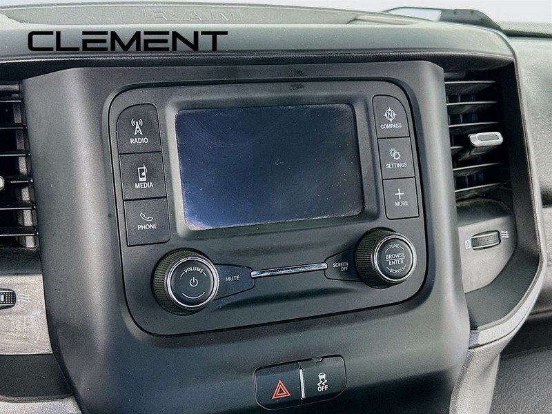 Ram 2500 Vehicle Full-screen Gallery Image 19