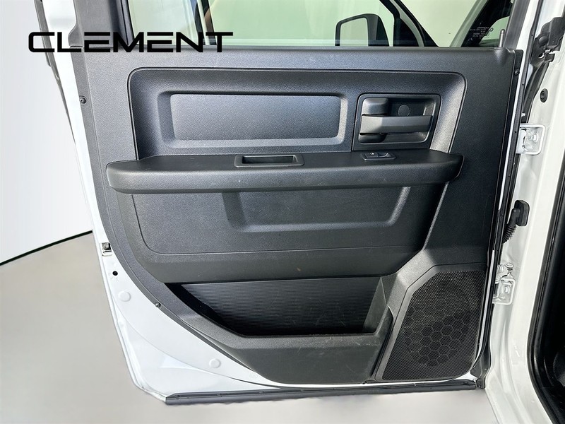 Ram 2500 Vehicle Full-screen Gallery Image 29