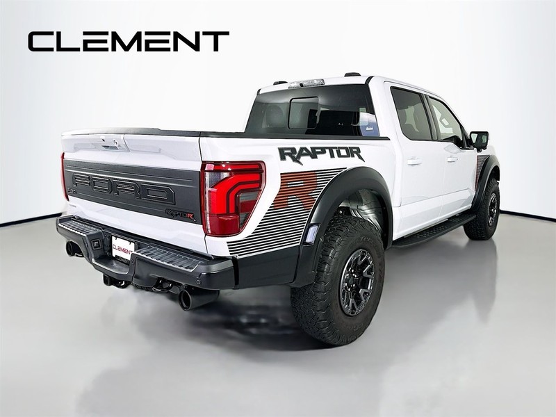 Ford F-150 Vehicle Full-screen Gallery Image 7