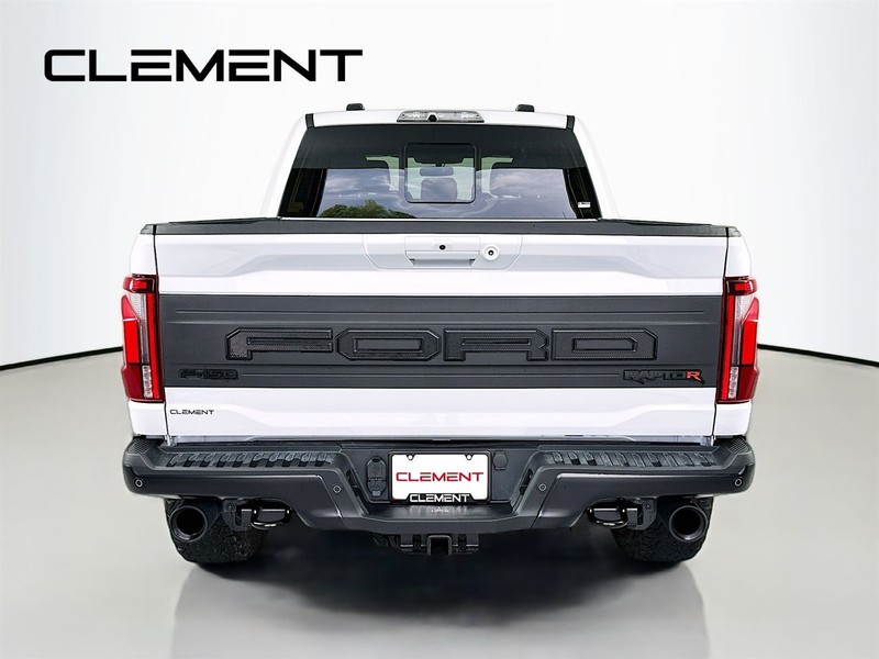 Ford F-150 Vehicle Full-screen Gallery Image 8