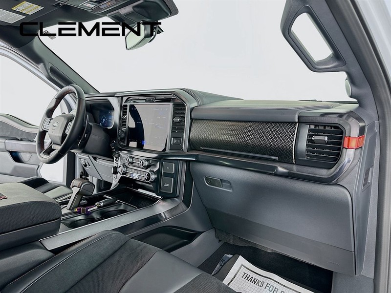 Ford F-150 Vehicle Full-screen Gallery Image 36
