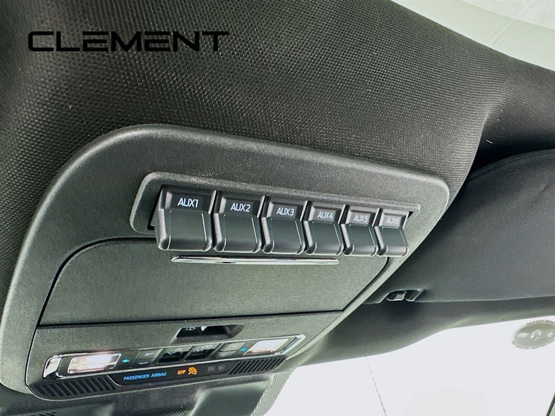 Ford F-150 Vehicle Full-screen Gallery Image 40