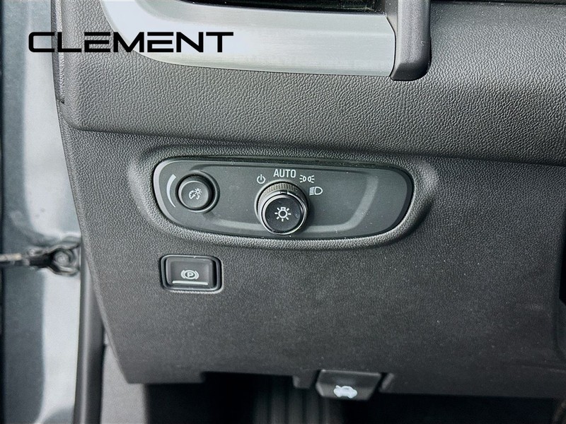 GMC Terrain Vehicle Full-screen Gallery Image 14