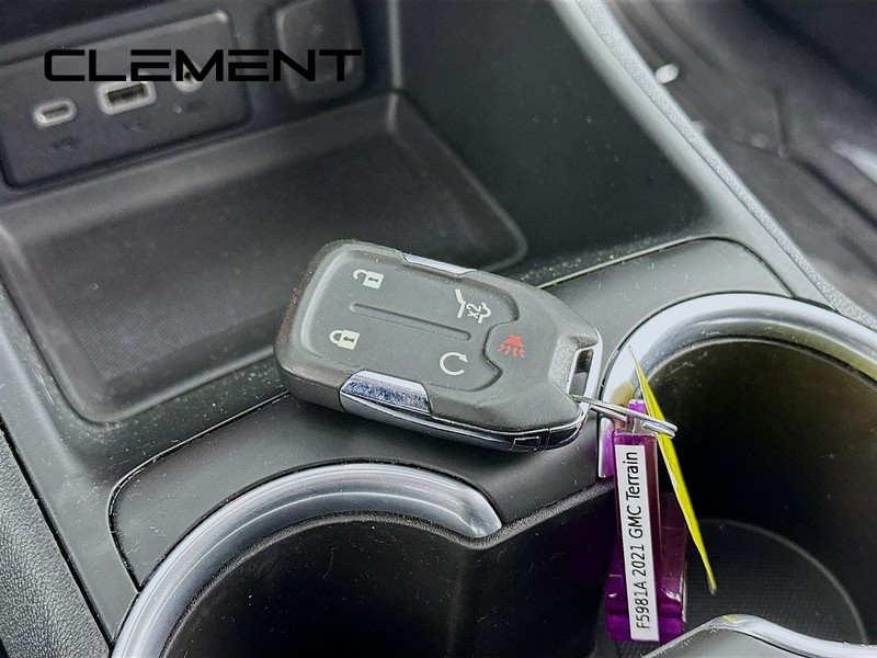 GMC Terrain Vehicle Full-screen Gallery Image 24