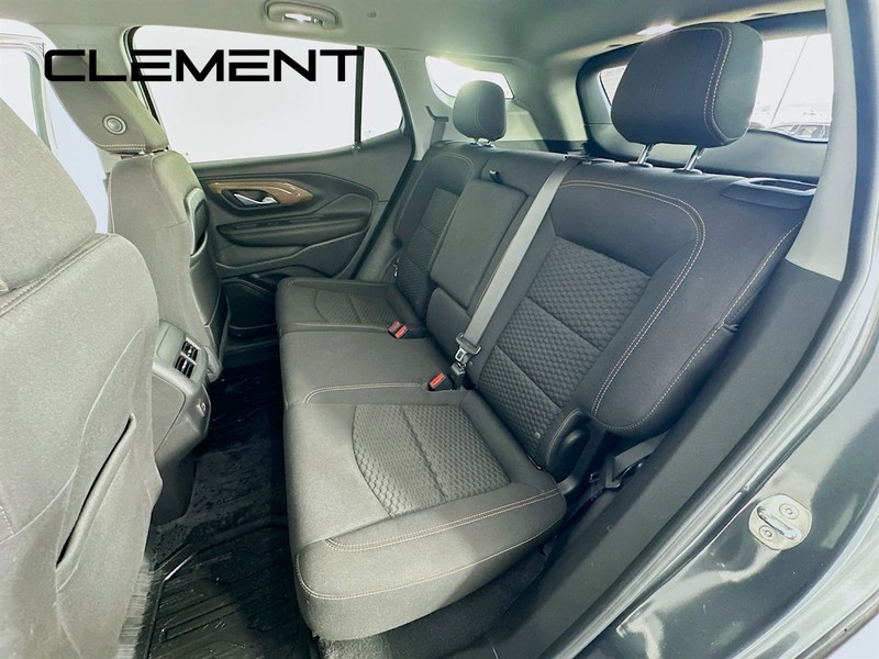 GMC Terrain Vehicle Full-screen Gallery Image 31