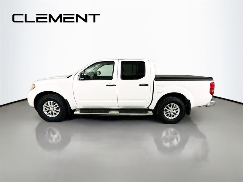 Nissan Frontier Vehicle Full-screen Gallery Image 6