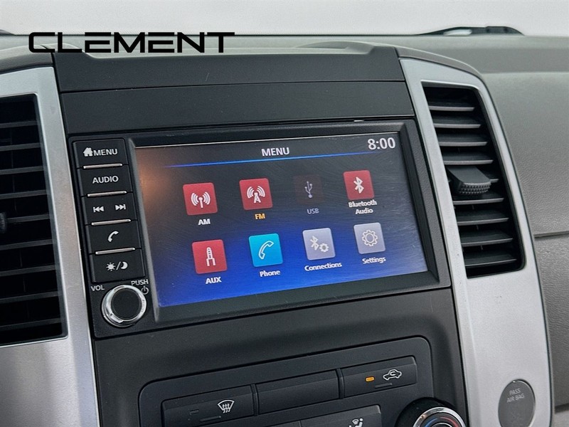 Nissan Frontier Vehicle Full-screen Gallery Image 19