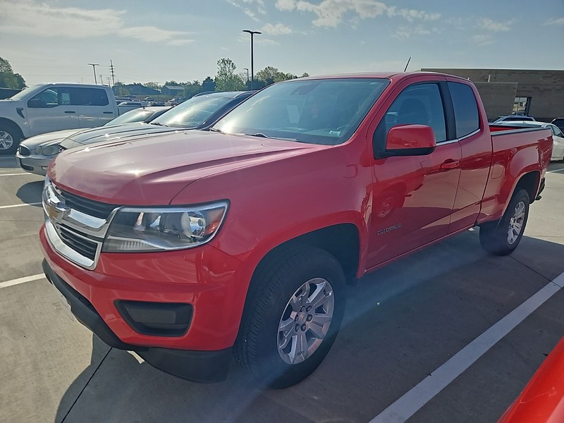 Chevrolet Colorado Vehicle Full-screen Gallery Image 2
