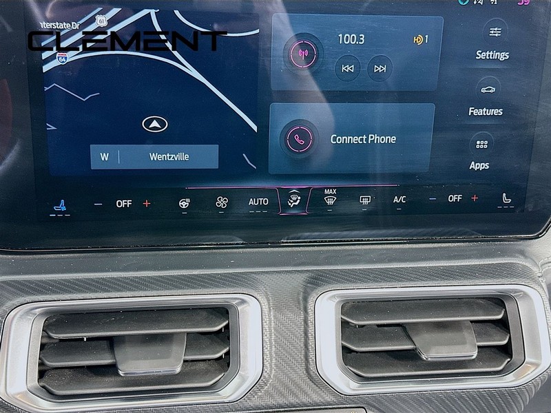 Ford Mustang Vehicle Full-screen Gallery Image 22