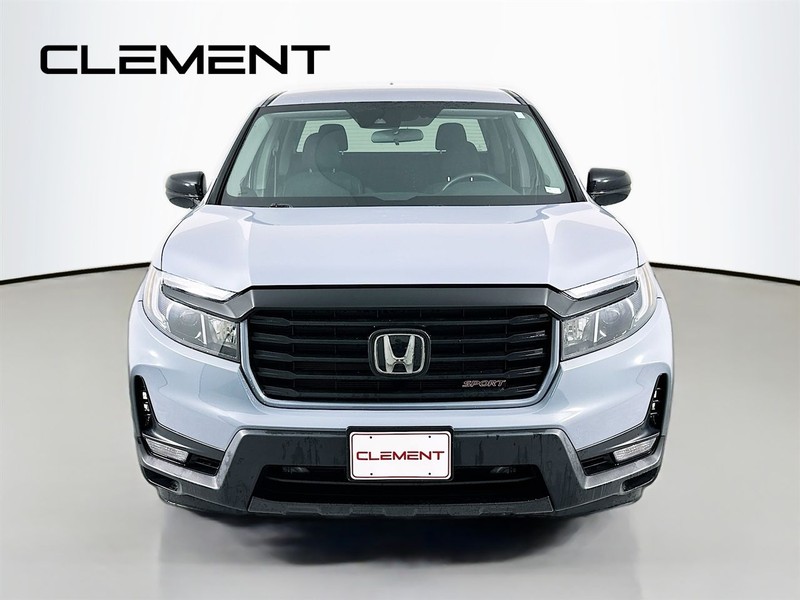 Honda Ridgeline Vehicle Full-screen Gallery Image 3