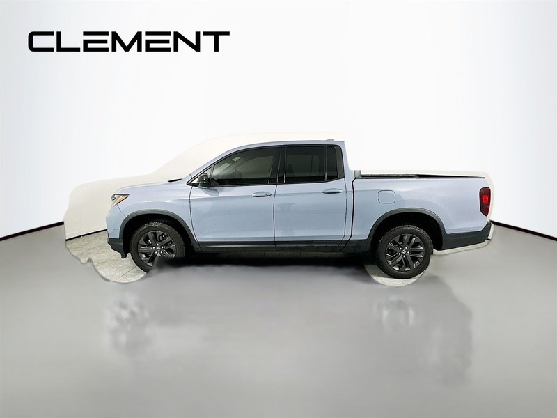 Honda Ridgeline Vehicle Full-screen Gallery Image 6
