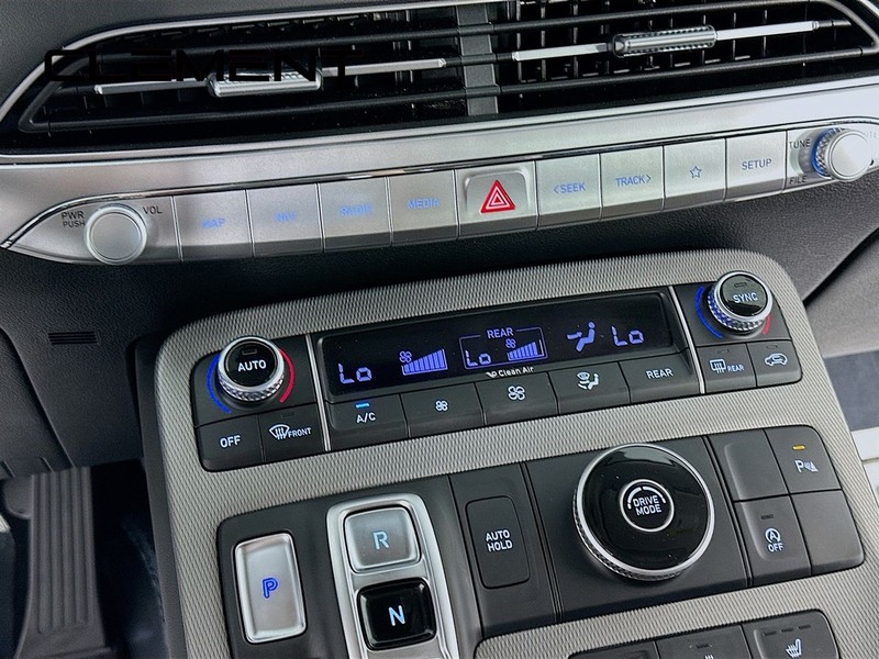 Hyundai Palisade Vehicle Full-screen Gallery Image 22
