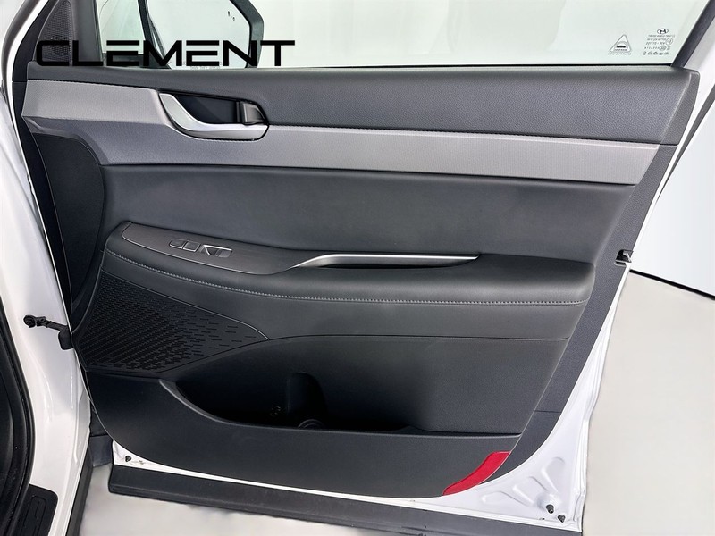Hyundai Palisade Vehicle Full-screen Gallery Image 37
