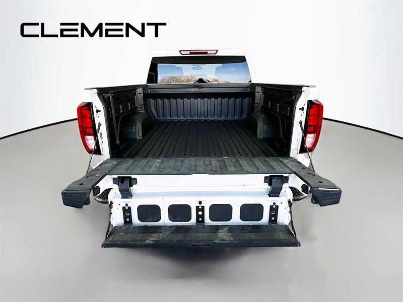GMC Sierra 1500 Vehicle Full-screen Gallery Image 11