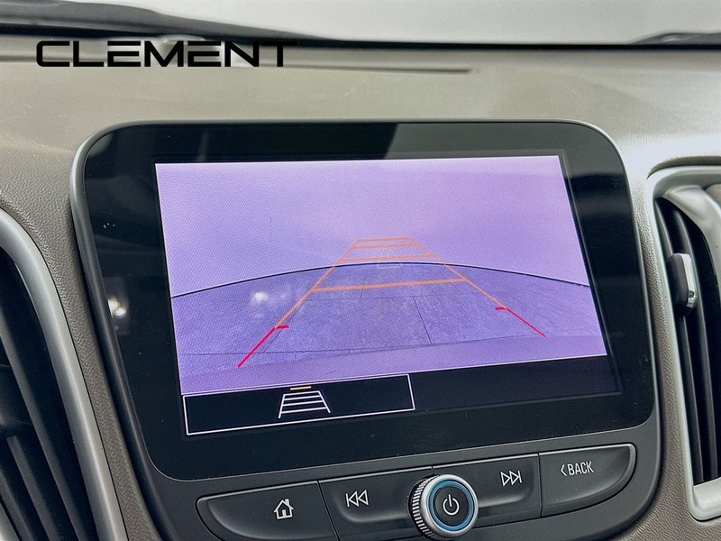 Chevrolet Malibu Vehicle Full-screen Gallery Image 20