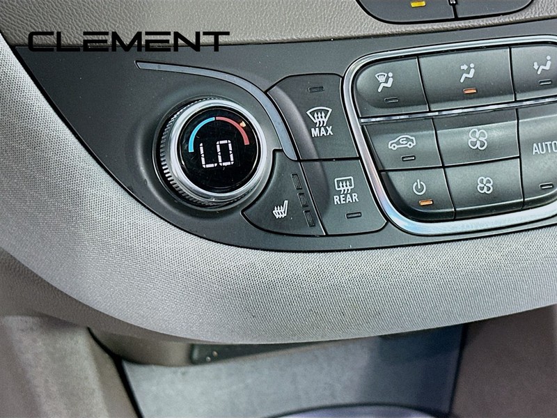 Chevrolet Malibu Vehicle Full-screen Gallery Image 23