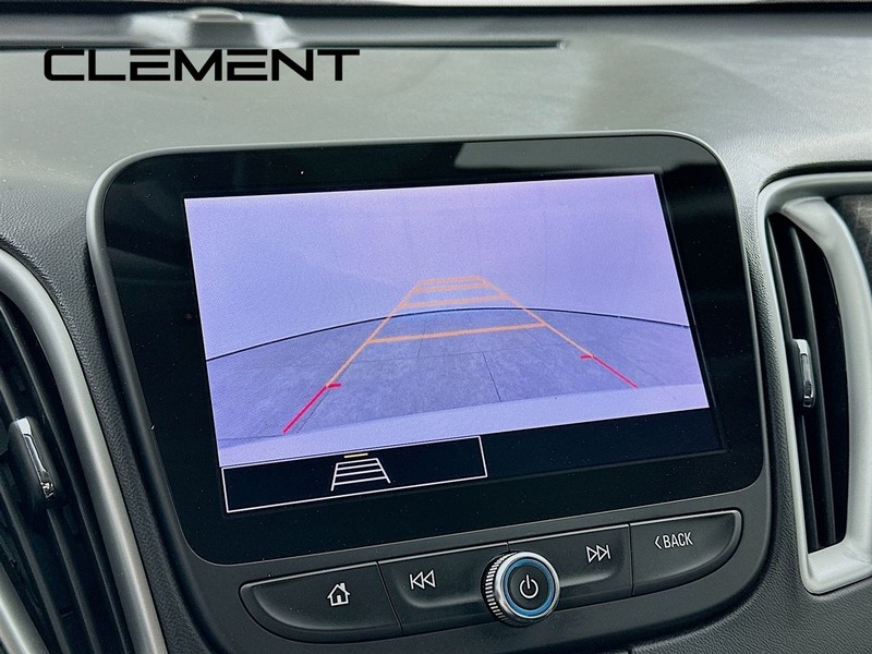 Chevrolet Malibu Vehicle Full-screen Gallery Image 20