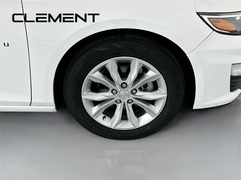 Chevrolet Malibu Vehicle Full-screen Gallery Image 35