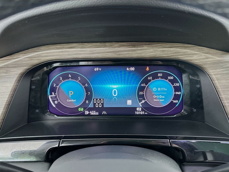 Volkswagen Atlas Vehicle Full-screen Gallery Image 14