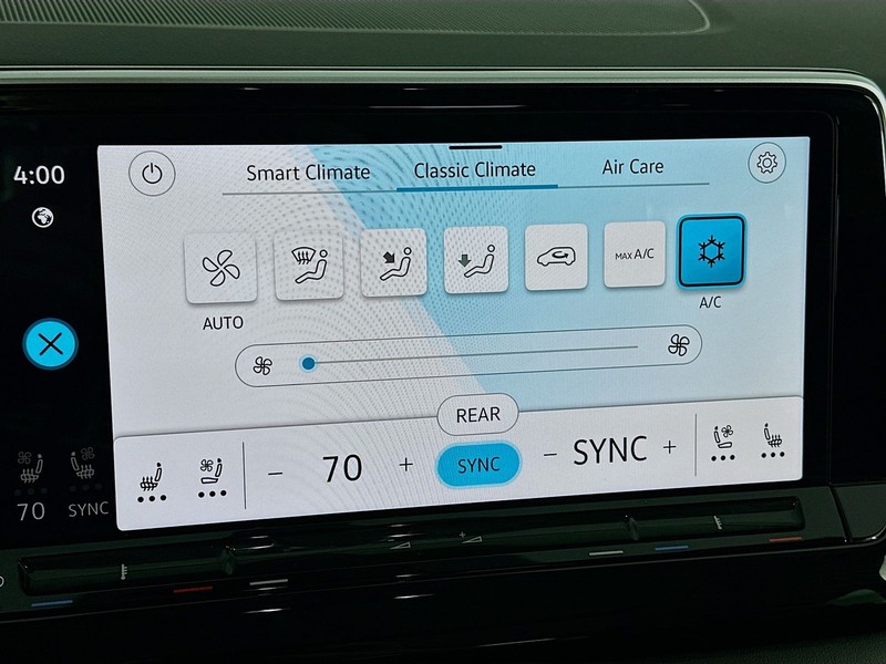 Volkswagen Atlas Vehicle Full-screen Gallery Image 17