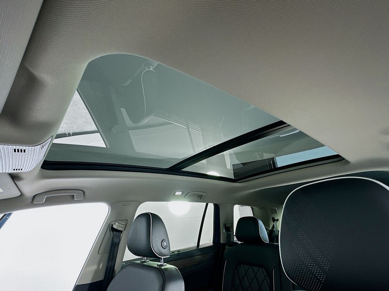 Volkswagen Atlas Vehicle Full-screen Gallery Image 20