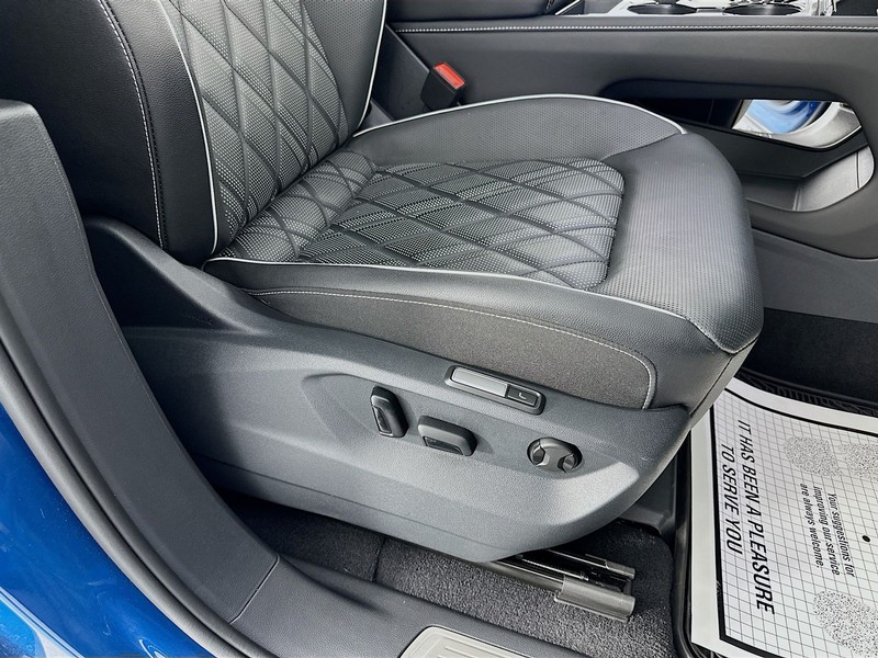 Volkswagen Atlas Vehicle Full-screen Gallery Image 30